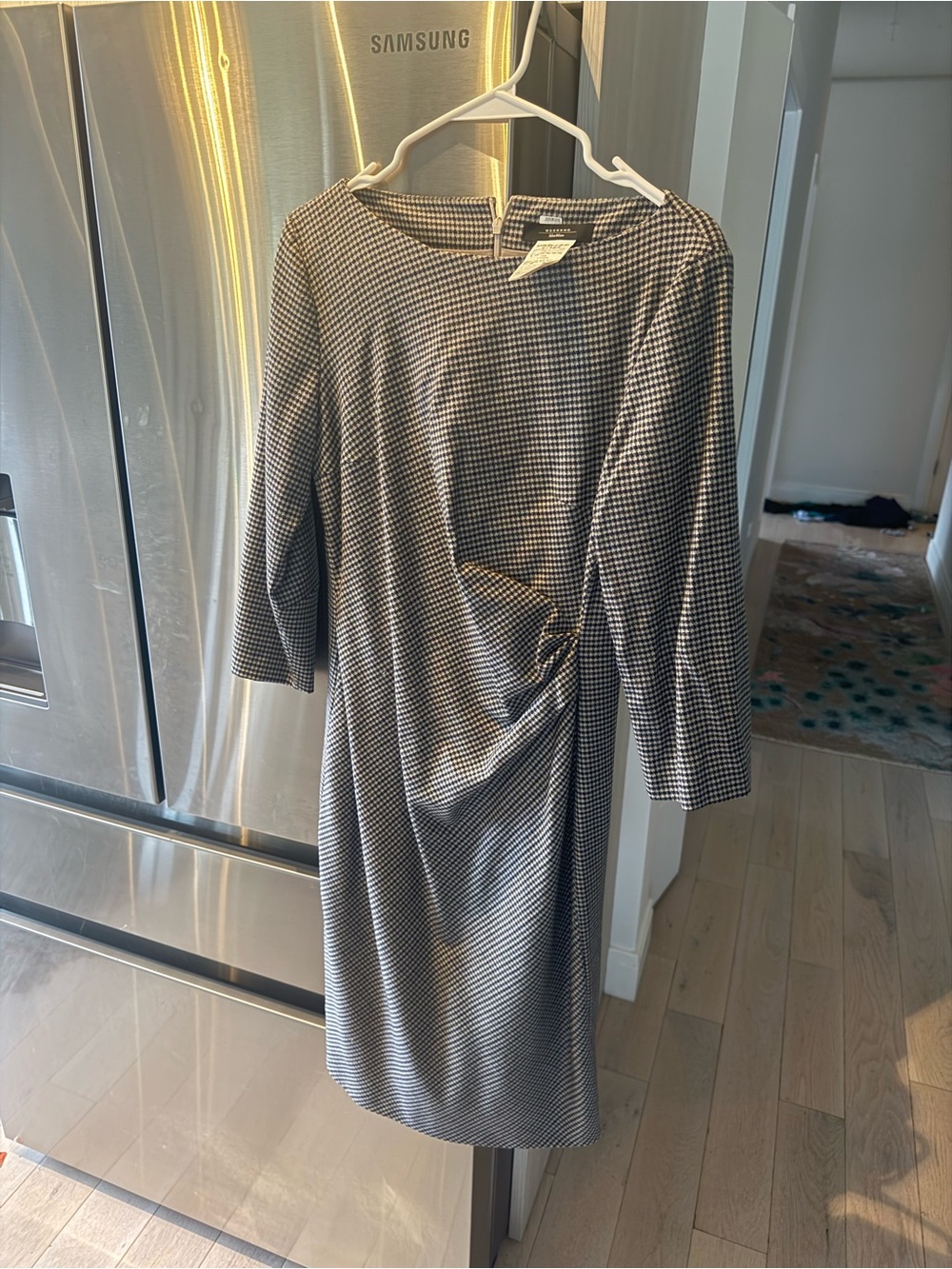 MaxMara Tan Houndstooth Long Sleeve Sheath Dress